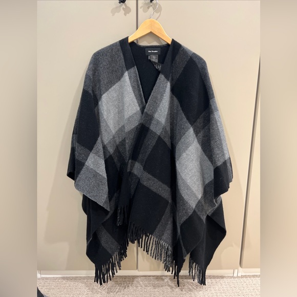 The kooples poncho fringe scarf cape plaid wool - Picture 1 of 4